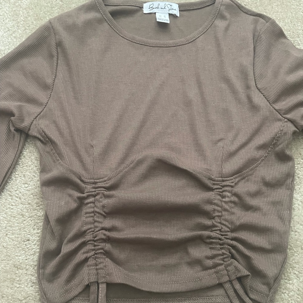 Medium size brown blouse